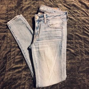 American Eagle blue jeans